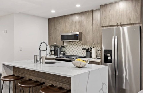 Washington Heights Apartment | Rove Travel | Ivy | Lux 2 BR Huge Private Outdoors