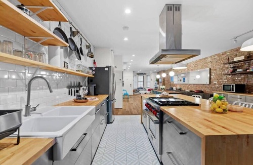 Bushwick Apartment | Rove Travel | Starr Place I | Duplex with Patio