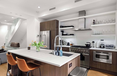 Manhattan Valley House | RoveTravel | Morningside Manor |Upper Westside TH