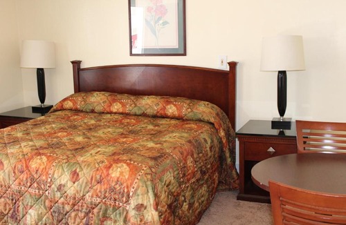 Hampton Hotel | Royale Coach Motor Lodge