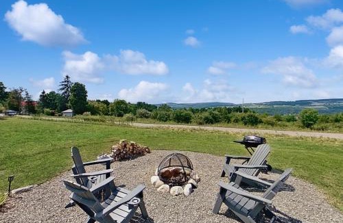 Hammondsport House | Ruftop Ridge