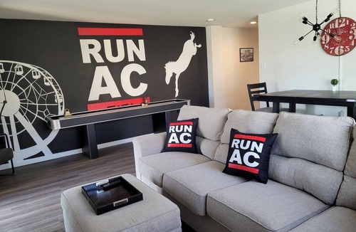 Atlantic City Condo | Run-AC Villa- Block from Ocean Casino & Waterpark!