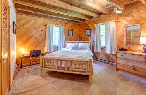 Denver House | Rustic Retreat Hike Unwind and Explore Charming Towns