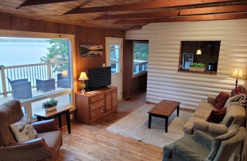 Catchacoma Cottage | Rustic Retreat on Mississagua Lake in Beautiful Trent Lakes