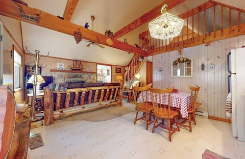 Pocono Lake House | Rustic retreat with 3 pools, tennis & beaches