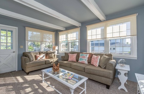 Rye House | Rye Beach NH Rental - Jenness Beach!