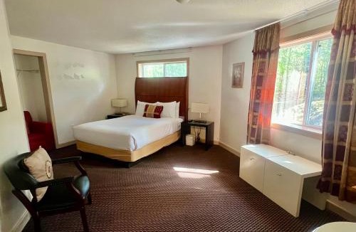Center Conway Hotel | Saco River Motor Lodge & Suites