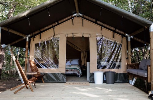 North Woodstock RV Rental | Safari Tent Site 6 | 1 Queen Bed & 1 Twin Bed | Pond View