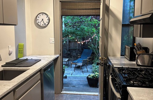 Central Park North Apartment | Salon harlem - garden apartment