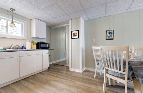 Old Orchard Beach Apartment | Salt Life #1 by Bayley Vacation Rentals
