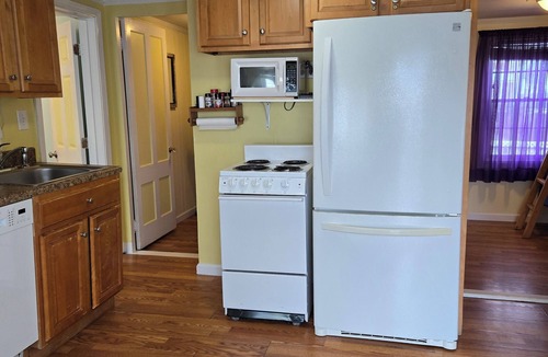 Hampton Cottage | Salty Breeze - a cozy Hampton Beach cottage