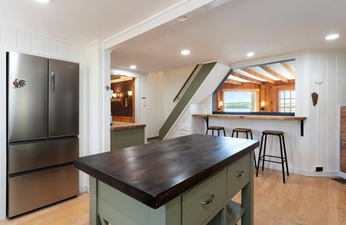 Stockton Springs House | Sandy Point Cottage-Oceanfront!