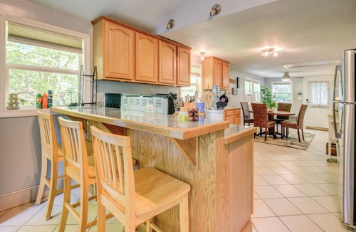 Gilmanton House | Sawyer Lake Retreat w/Decks: Walk to Beach!