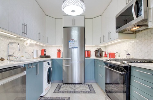 East Dorset Apartment | Scenic Dorset Duplex < 3 Mi to Emerald Lake!