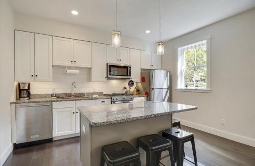 Stowe Area House | Scharkie Ski Haus