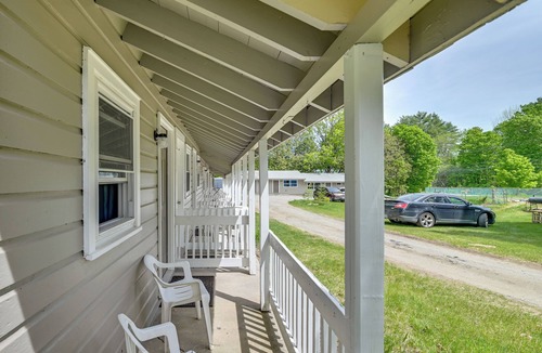 Schroon Lake Apartment | Schroon Lake Room < 1 Mi to Marina & Beach!