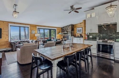 Quechee Cabin | Screened-Porch Home, Killington Views & Pet-Friendly