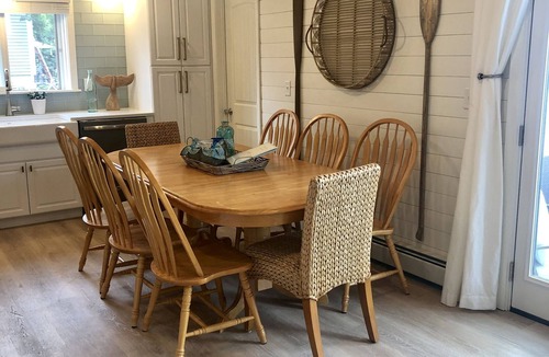 Ocean Park House | Sea Breezy Vacation House, Unit 2 - 5 min WALK to beach!