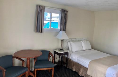 Ocean Park Hotel | Sea Cliff House Motel