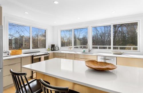 Tenants Harbor House | Sea Salt Escape | Modern 3-Bedroom St George Rent