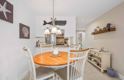 Mashpee House | Sea Spark - Cape Escape with Pool Access