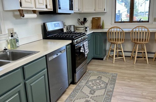 Seabrook House | Seabrook Beach House 4 BR Sleeps 10 - 100 steps to beautiful sand beach