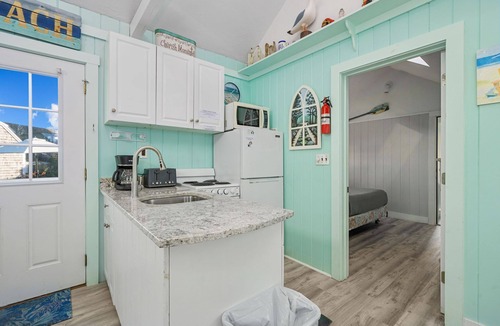 South Yarmouth Cottage | SeaGills Nest – Beach Days & Ocean Rays