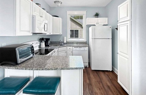 Ogunquit - Wells Condo | Seaglass Village 172 - Seaside Serenity Sanctuary