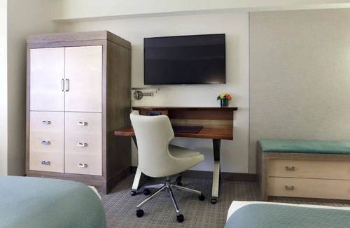 Seaport District Hotel | Seaport Boston | Deluxe 2 Double | Seaport District Energy, Logan Access