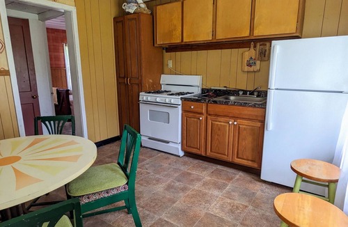 White Lake Cabin | Seasonal Cottages Colony
