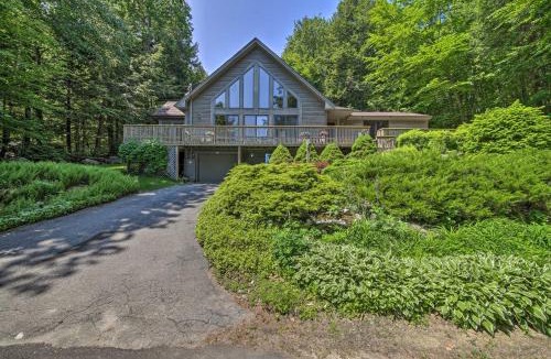 South Casco House | Sebago Lake Gem on Private Cove w/Boat Dock!