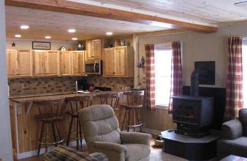 Sabinsville Cabin | Secluded, 5 bdrms, Sleeps 14. 2 bathrms, tub/showers. Big yards. Covered decks.