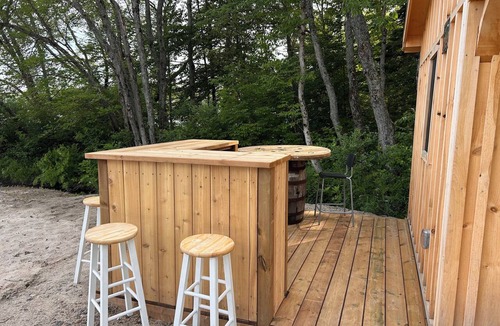 Ryerson Cottage | Secluded 6 bed, 3 bath Cottage on Doe lake! 120ft Sandy Beach! Private 4 Acres!