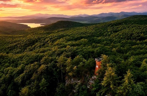 Stoneham Ski Chalet | Secluded A-Frame with Dark Sky Stargazing near White Mountain National Forest, Stoneham, Maine