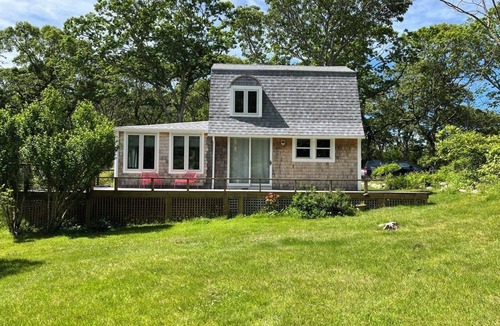 Aquinnah House | Secluded Aquinnah Cottage
