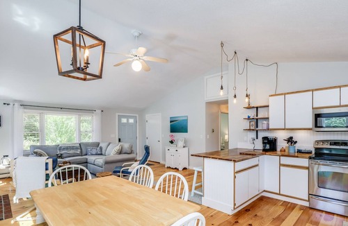 North Eastham House | Secluded Coastal Cape Cod Getaway | Near Beaches | Pets Considered