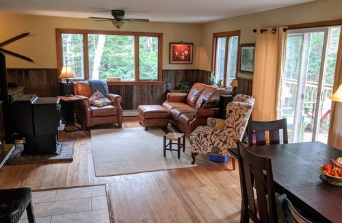 Waterbury House | Secluded Elbow Room in Stunning Foothills