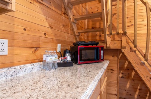 Bethlehem Cabin | Secluded Forest Cabin for Two White Mountains