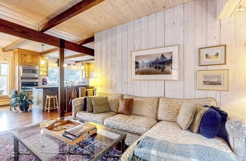Manchester Center House | Secluded home with game room, private hot tub, golf, river & mtn views, firepit
