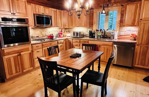 Great Pond Cabin | Secluded Lakefront Cabin on Peaceful Long Pond - Private Dock, Kayaks and more