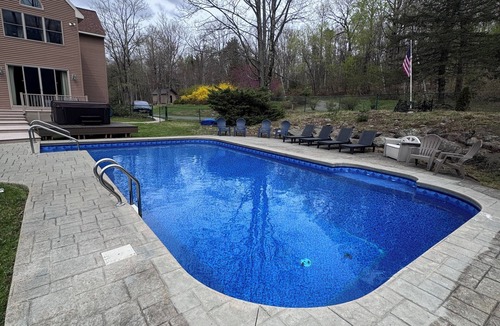 Town of Grafton Ski Chalet | Secluded Luxurious Chalet with heated Pool,Hot Tub, Game Rooms. Pet-Friendly!