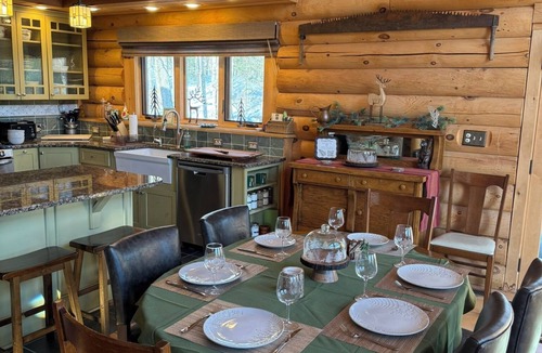 Glen Spey Cabin | Secluded Luxury Cabin Surrounded by Nature - Fernwood Lodge