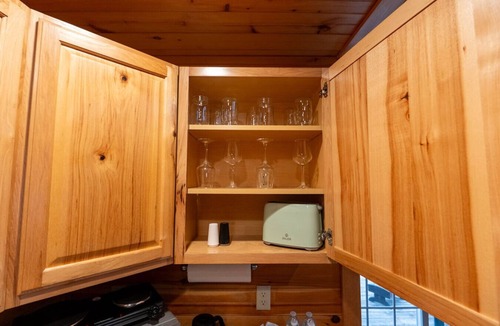 Bethlehem Cabin | Secluded Mountain View Family Cabin