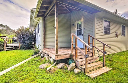Morrisville House | Secluded Mountainside Home ~ 13 Mi to Skiing!