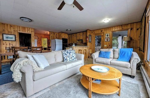 Sullivan House | Secluded Oceanfront Cottage in Frenchman Bay