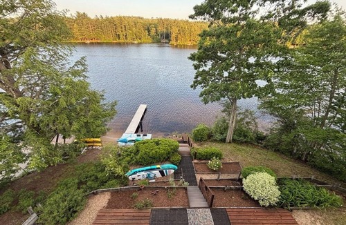 Rindge House | Secluded, Stunning Lakefront Home
