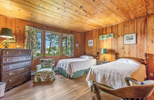 Center Harbor Cabin | Secluded Waterfront Lodge with guest cottage