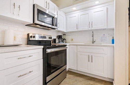 Lower Matecumbe Beach Condo | Second Floor Ocean View Studio – Gorgeous Waterfront Escape