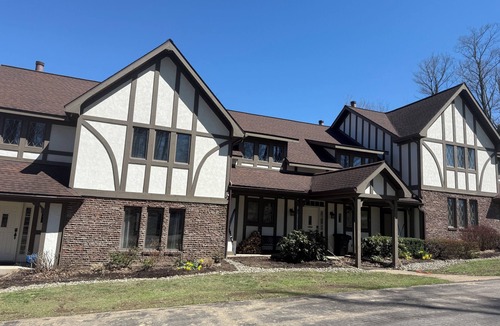 Clymer Condo | “Seek the Peak” Ski-In Ski-Out, Golf retreat. Sleeps 14, 3BR+Loft”.