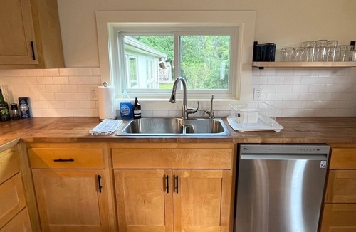 Glendale House | Seeking "school year" Sept-June. Please inquire!